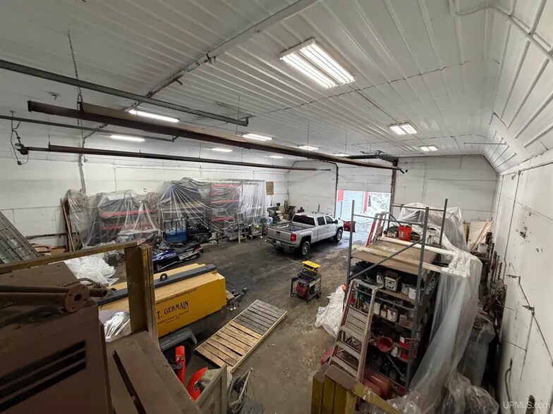 More Photos Of 7 Brebner Rd E, Negaunee Flex For Sale