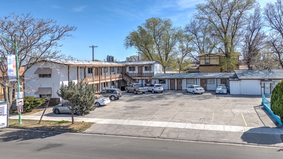 More Photos Of 390 W Williams Ave, Fallon Hotel For Sale
