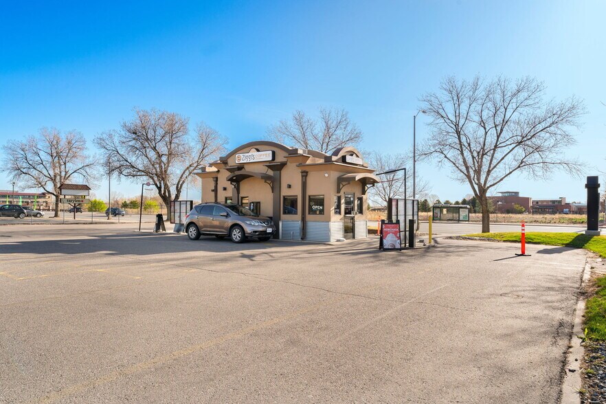 More Photos Of 1221 S Main St, Longmont General Retail For Sale