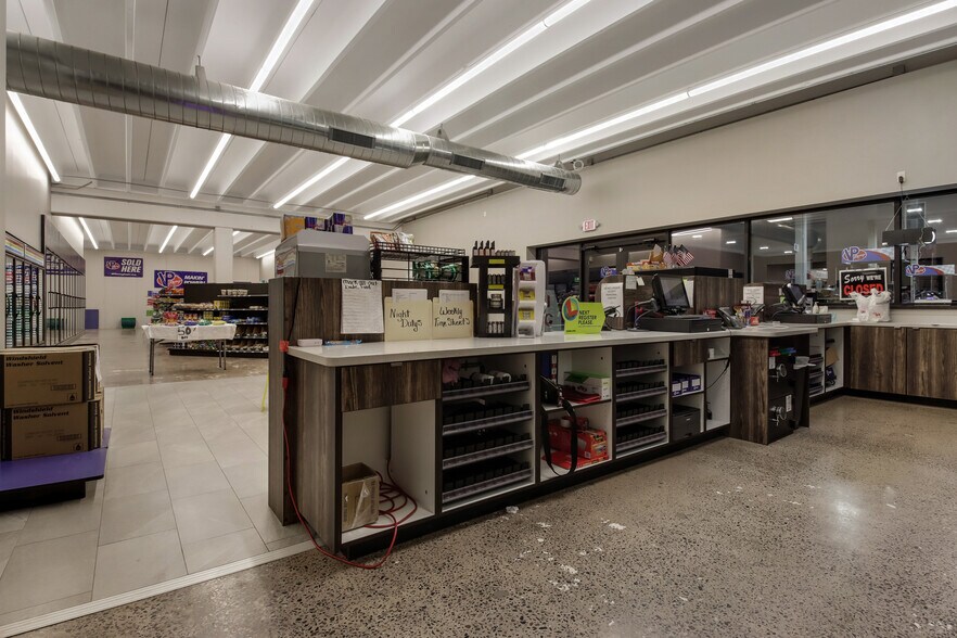 More Photos Of 1124 Hammond Ave, Rice Lake Freestanding For Lease