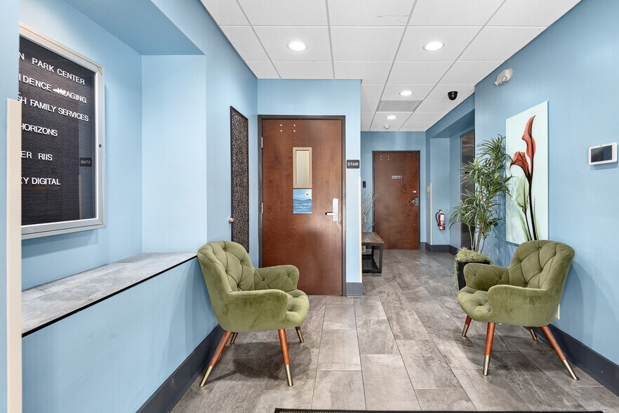 More Photos Of 53 S French Broad Ave, Asheville Medical For Lease