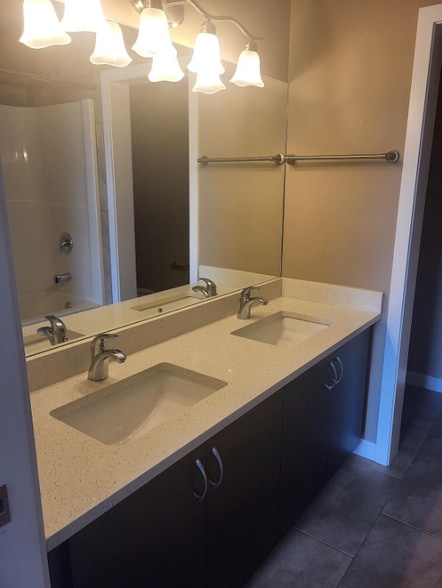 More Photos Of 12505 111 Av NW, Edmonton Apartments For Sale