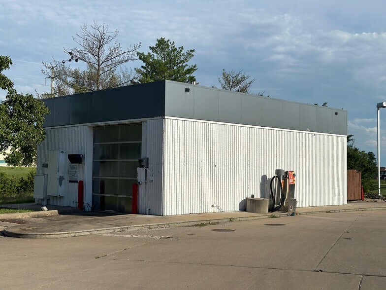 More Photos Of ,  General Retail For Sale