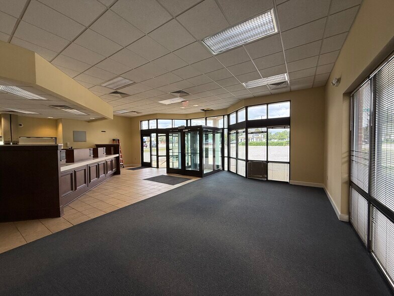 More Photos Of 130 Grove St, Fayetteville Bank For Sale