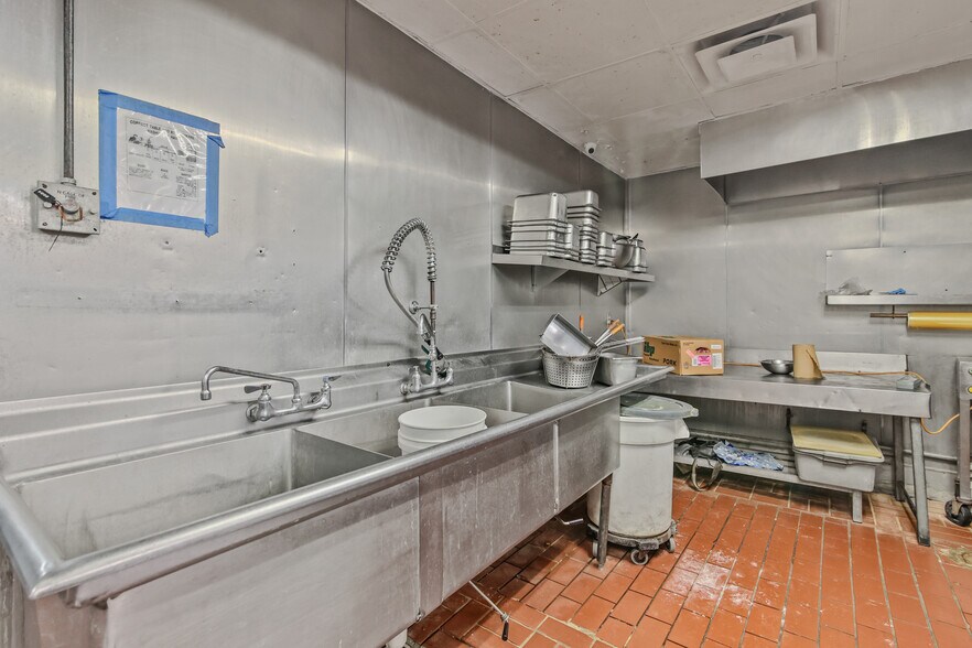 More Photos Of 5426 Antoine Dr, Houston Fast Food For Sale