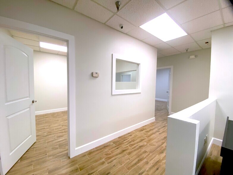 More Photos Of 668-670 N Orlando Ave, Maitland Office For Sale