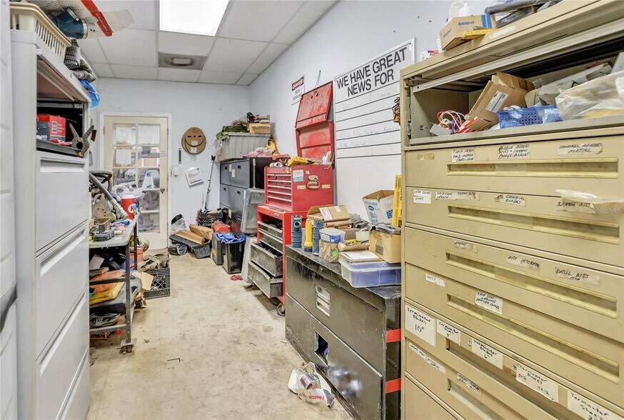 More Photos Of 875 Lakeview Dr, Deland Warehouse For Sale