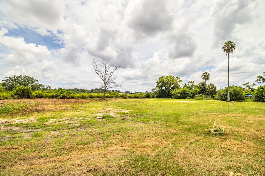 More Photos Of 6th St SW, Winter Haven Land For Sale