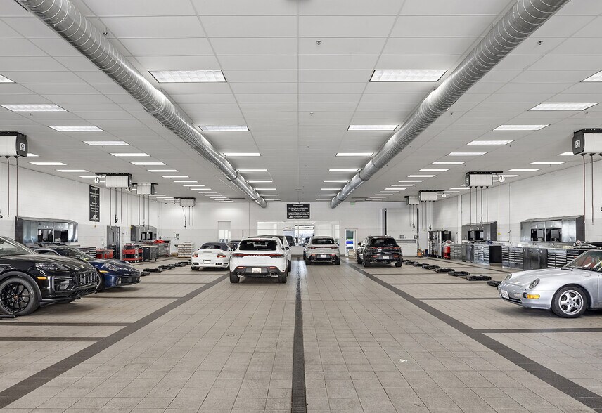 More Photos Of 1919 N Lakewood Blvd, Long Beach Auto Dealership For Sale
