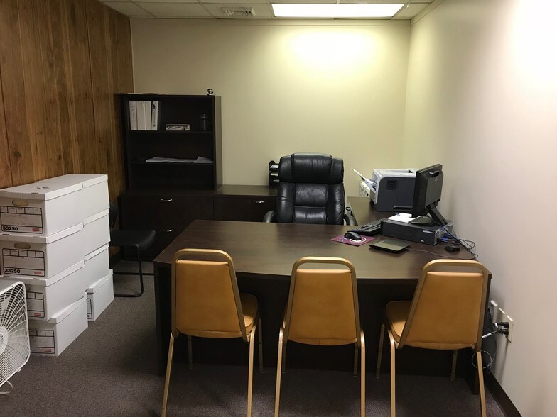 More Photos Of 320 Fair St, Kutztown Parking Lot For Sale