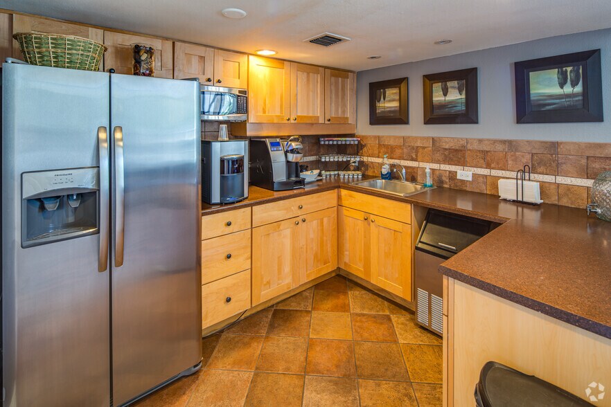 More Photos Of 4722 E Bell Rd, Phoenix Apartments For Sale