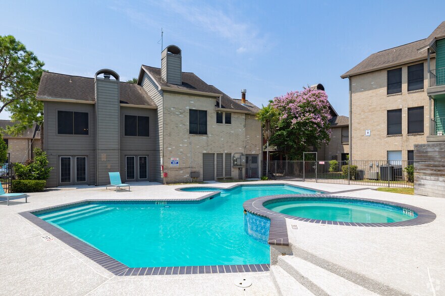 More Photos Of 13150 Bissonnet St, Houston Apartments For Sale