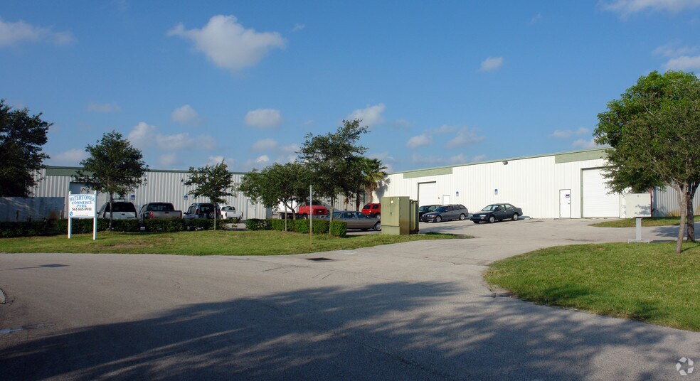 More Photos Of 825 15th St, Lake Park Warehouse For Lease