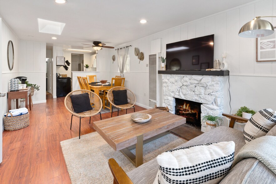 More Photos Of 818 Portsmouth Ct, San Diego Multifamily For Sale