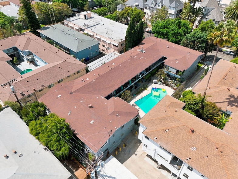 More Photos Of 1218 N Laurel Ave, West Hollywood Apartments For Sale