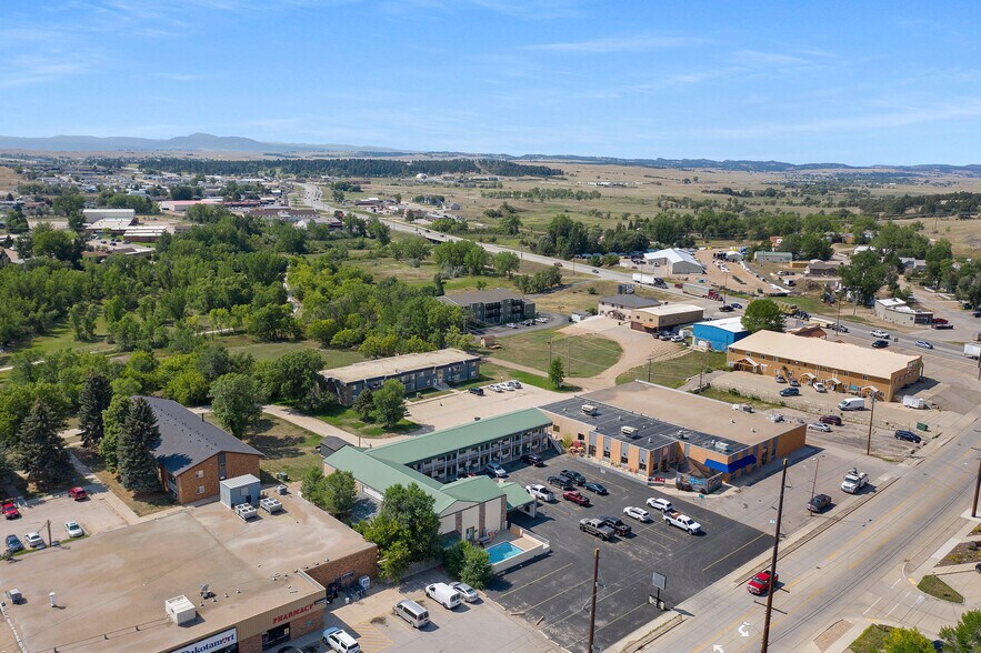 More Photos Of 518 National St, Belle Fourche Hotel For Sale