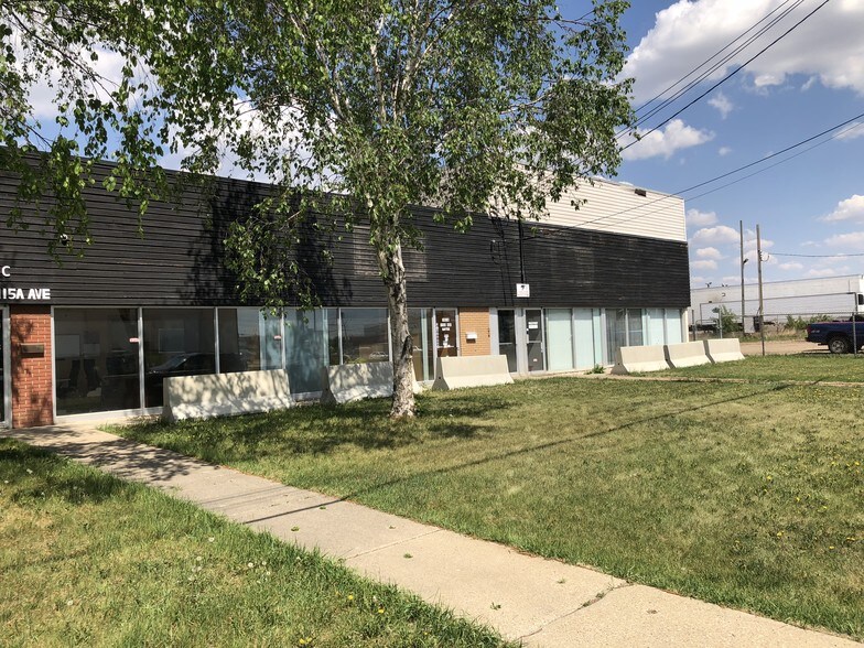 More Photos Of 14516-14520 115th A Ave NW, Edmonton Manufacturing For Lease