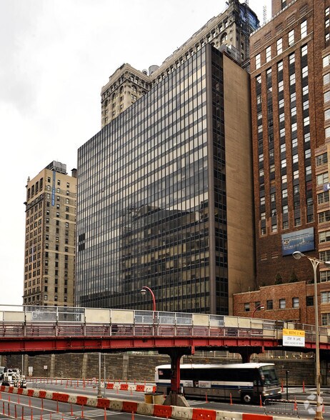 More Photos Of 2 Washington St, New York Office For Sale