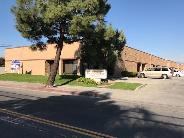More Photos Of 14145 Proctor Ave, City of Industry Light Distribution For Lease