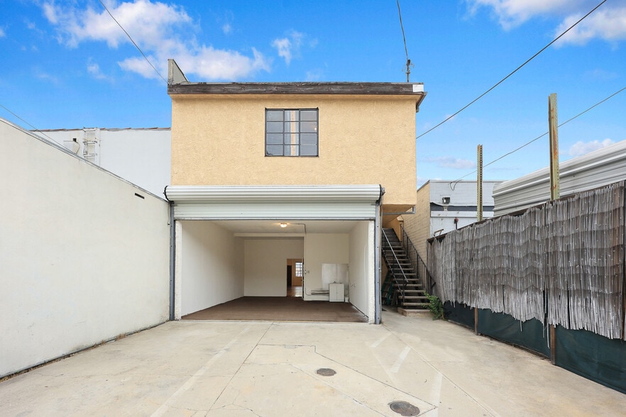 More Photos Of 5712-5714 Lankershim Blvd, North Hollywood Storefront Retail Office For Lease