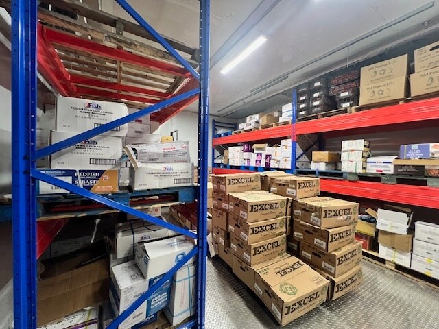 More Photos Of 601-635 28 St NE, Calgary Warehouse For Lease