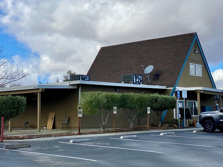 Primary Photo Of 14831 Warren St, Lost Hills Trailer Camper Park For Sale