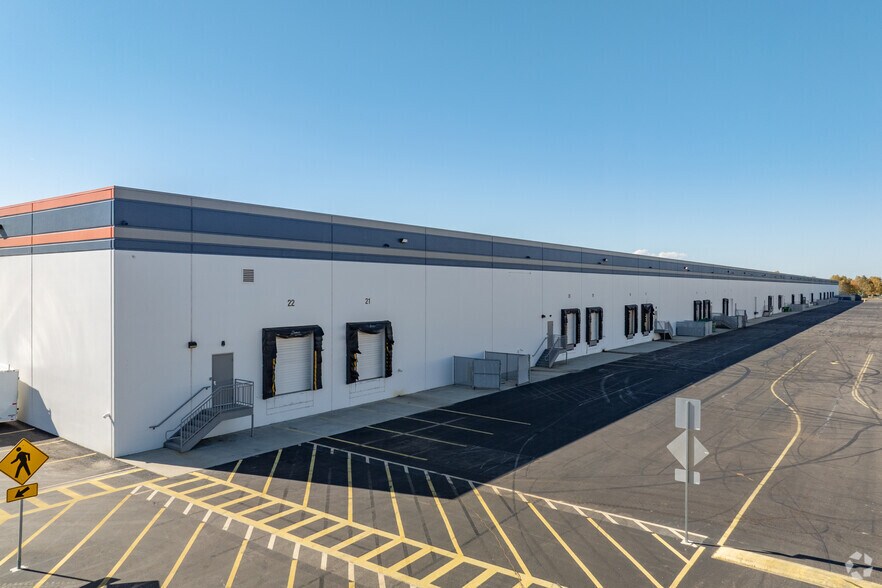 More Photos Of 3568 E Lanark St, Meridian Warehouse For Lease