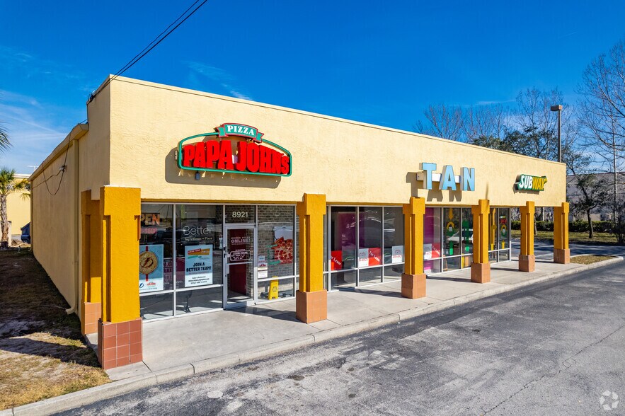 More Photos Of 8923 State Road 52, Hudson Storefront Retail Office For Lease