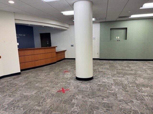 More Photos Of 477 McLaws Cir, Williamsburg Office For Lease