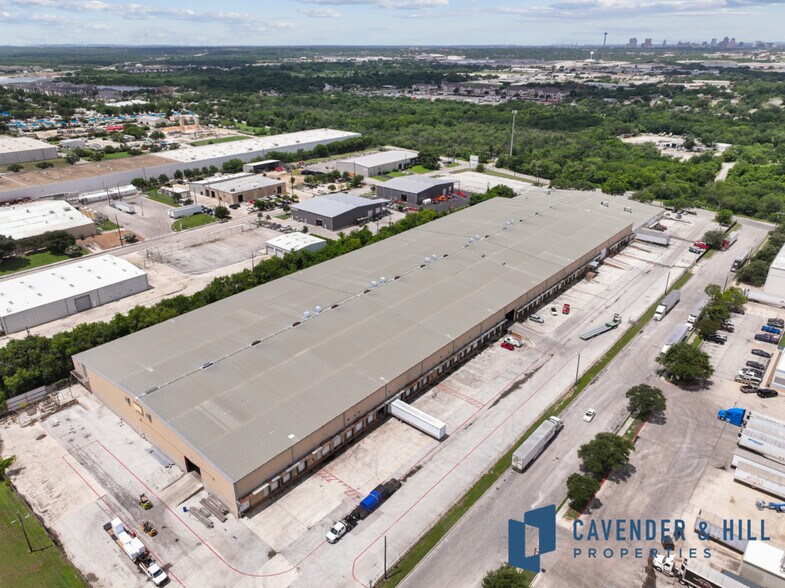 More Photos Of 1400 Currency Dr, San Antonio Distribution For Sale