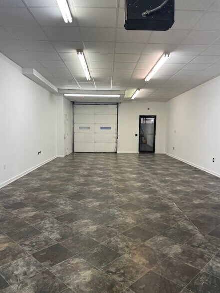 More Photos Of 4719-4731 Stamp Rd, Temple Hills Service For Sale