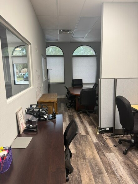 More Photos Of 1061 S Sun Dr, Lake Mary General Retail For Sale