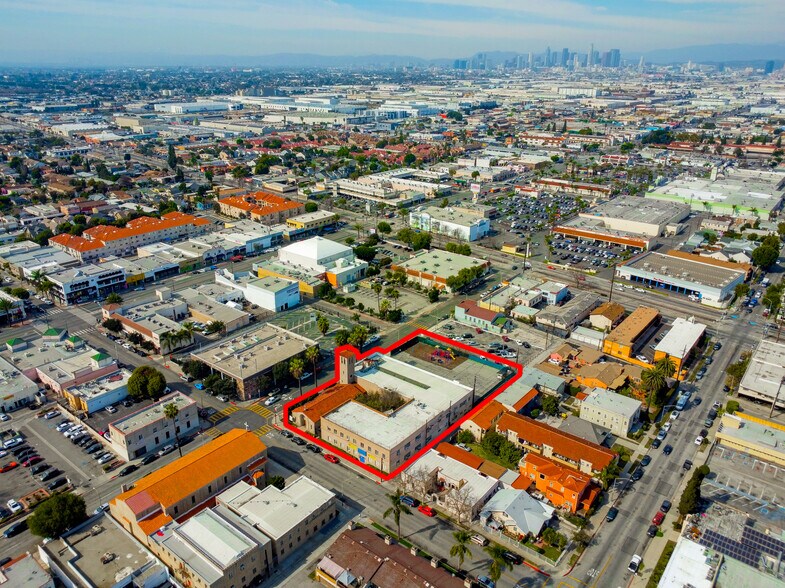 More Photos Of 2665 Clarendon Ave, Huntington Park Religious Facility For Lease