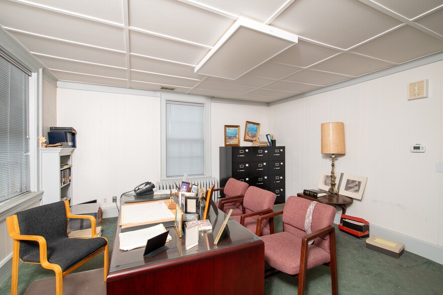 More Photos Of 13 S 6th St, New Bedford Office For Sale