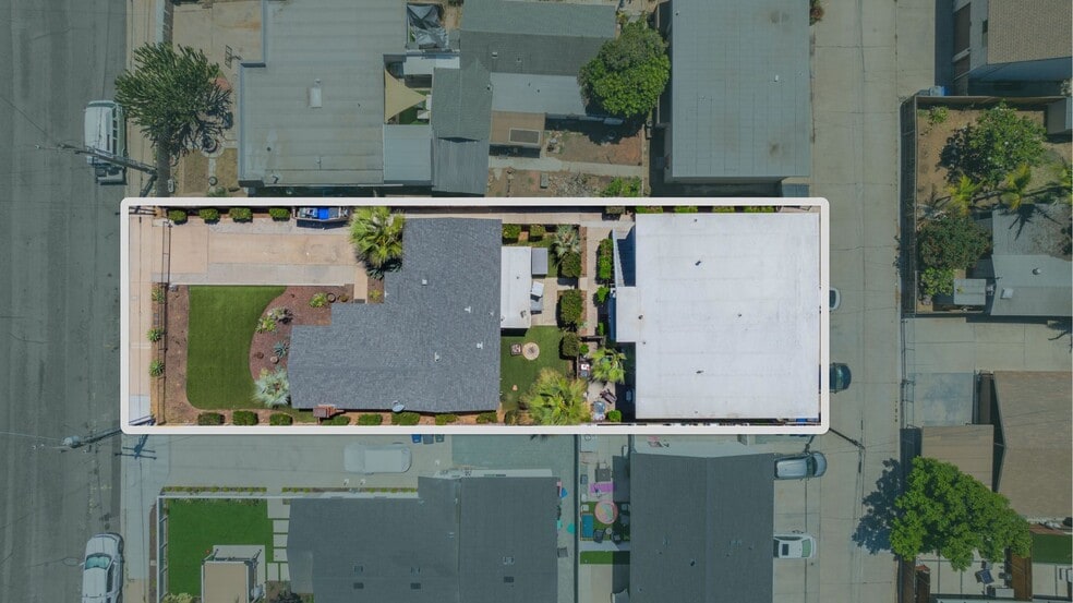 More Photos Of 562-564 11th St, Imperial Beach Apartments For Sale