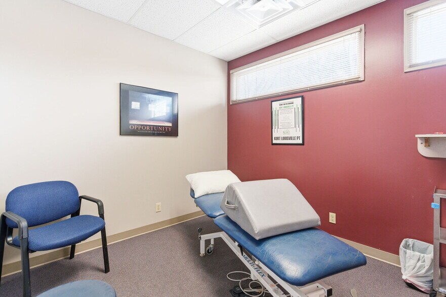 More Photos Of 4430 Crawford Ave, Louisville Medical For Sale