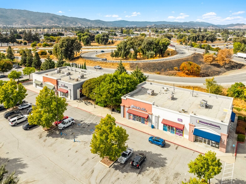 More Photos Of 6905 Camino Arroyo, Gilroy Storefront For Lease