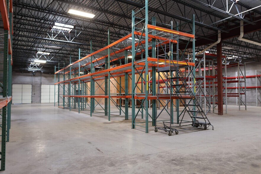 More Photos Of 117 Game Rd, Syracuse Warehouse For Lease