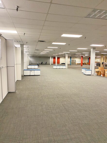 More Photos Of 3400-3446 Demetropolis Rd, Mobile Office For Lease