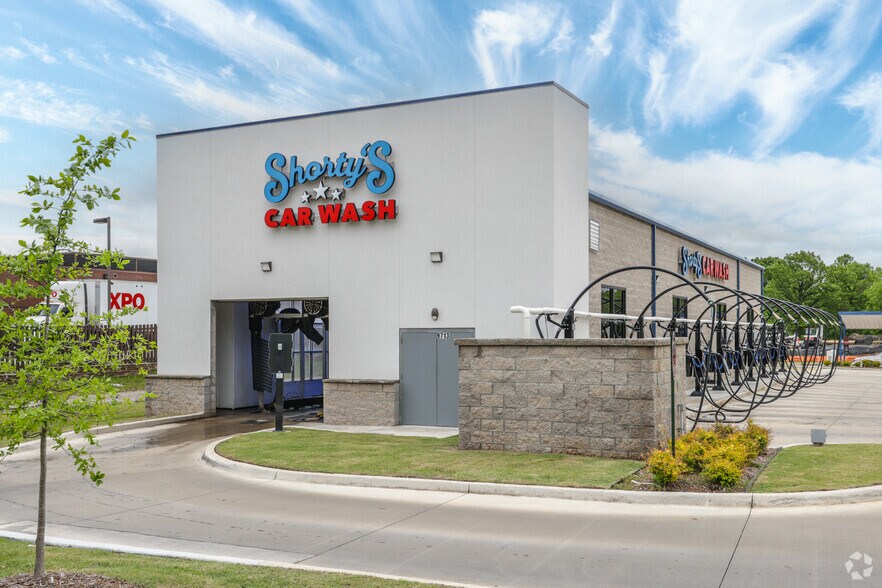 Primary Photo Of 9713 East 92nd Street South, Tulsa Carwash For Sale