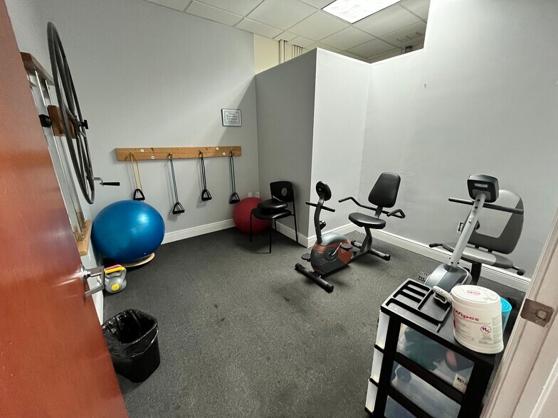 More Photos Of 8501 SW 124th Ave, Miami Medical For Lease