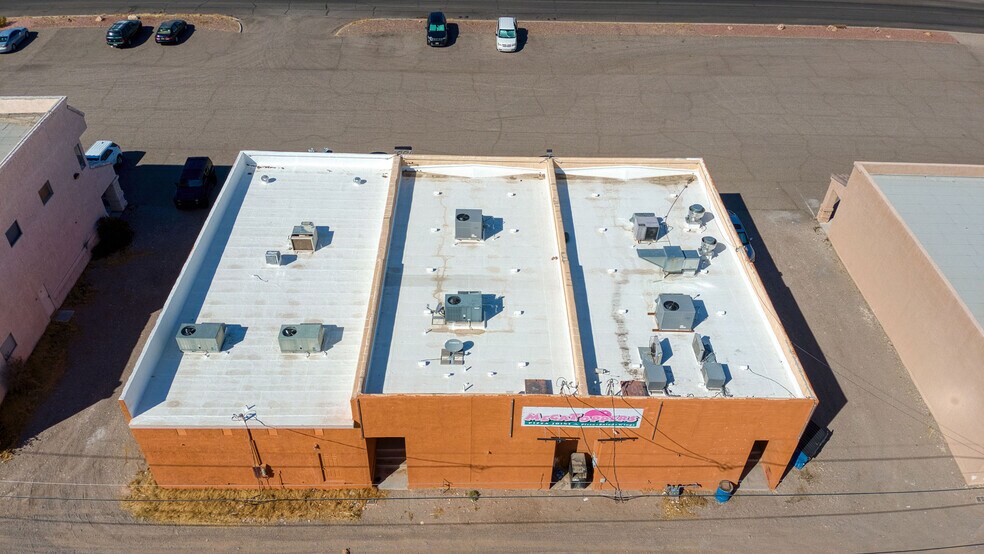 More Photos Of 832 Gemstone Ave, Bullhead City Restaurant For Sale