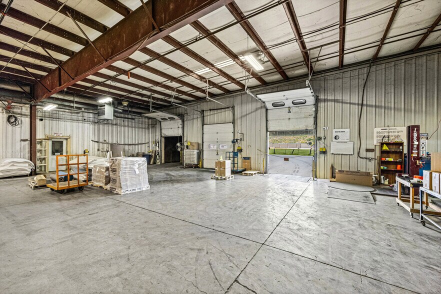 More Photos Of 10 Forbes St, Dansville Manufacturing For Lease