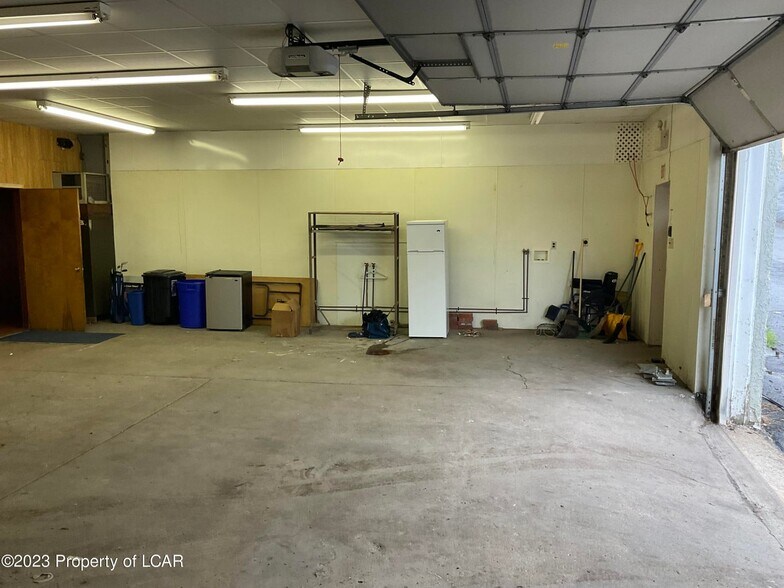 More Photos Of 22 S Prospect St, Nanticoke Office For Sale