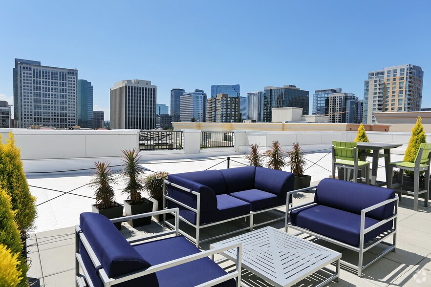 More Photos Of 11101 NE 12th St, Bellevue Apartments For Lease