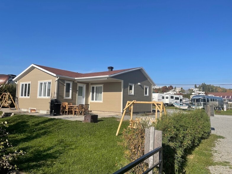 More Photos Of 109 Ch Du Lac S, Saint-mathieu-de-rioux Land For Sale