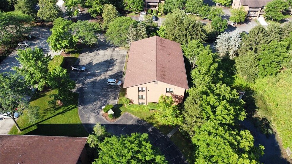 More Photos Of 300 McKnight Park Dr, Pittsburgh Office For Sale