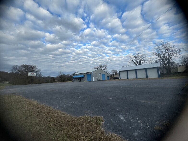 More Photos Of 2229 Bradford Hicks Dr, Livingston Auto Dealership For Sale