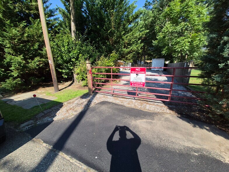 More Photos Of 102 28th ave, Monroeville Warehouse For Sale