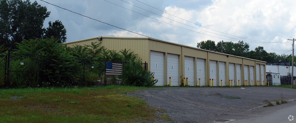 More Photos Of 559 State Fair Blvd, Syracuse Warehouse For Lease